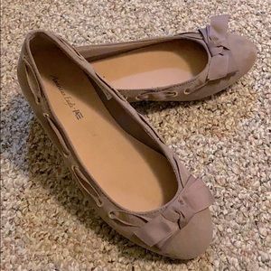 American Eagle flats